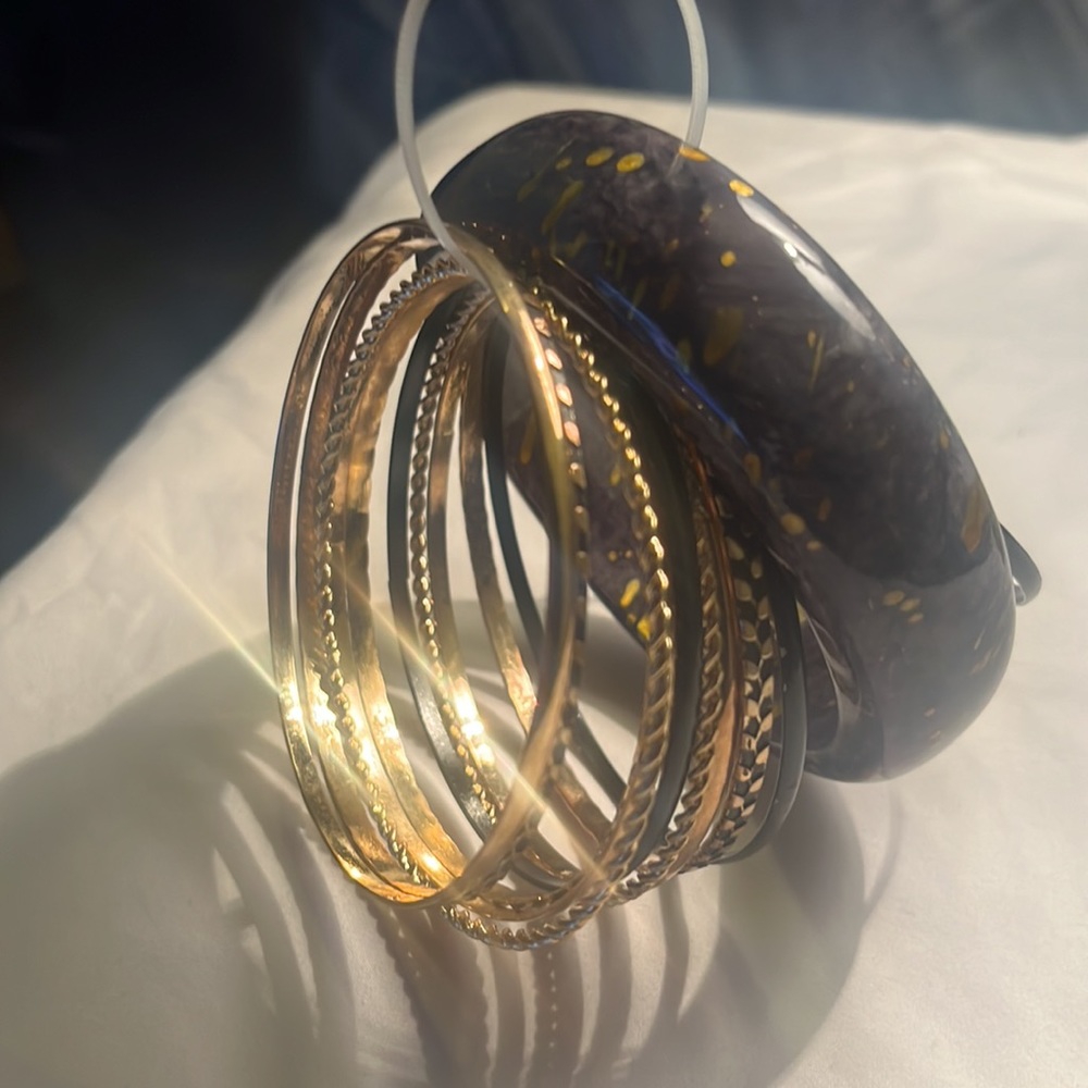 Stack bracelets - Picture 2 of 3